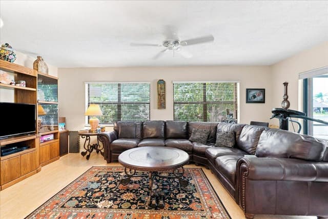 9843 NW 75TH Court NW, Tamarac FL 33321 - Tamarac, FL - Photo 3