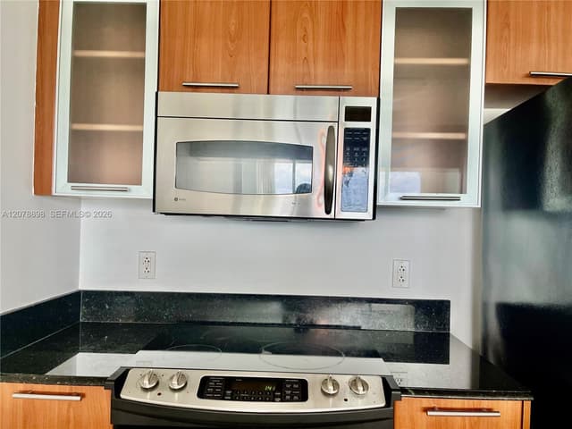 1800 N Bayshore Dr # 3710, Miami FL 33132 - Miami, FL - Photo 6