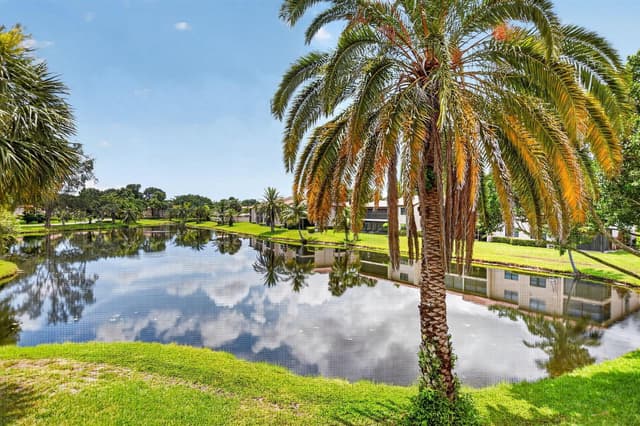 9287 VISTA DEL LAGO # D, Boca Raton FL 33428 - Boca Raton, FL - Photo 4