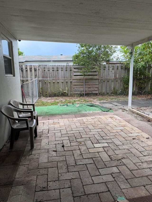 1501 N 70th Way, Hollywood FL 33024 - Hollywood, FL - Photo 3