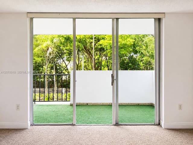 2780 NE 183rd St # 215, Aventura FL 33160 - Aventura, FL - Photo 2