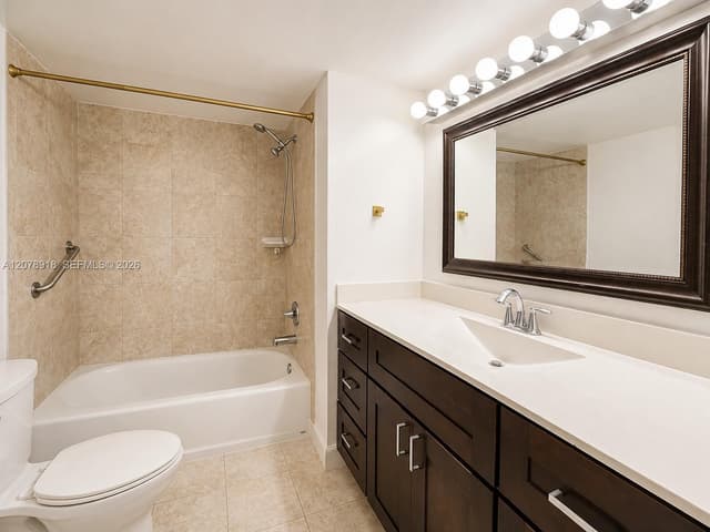 2780 NE 183rd St # 215, Aventura FL 33160 - Aventura, FL - Photo 4