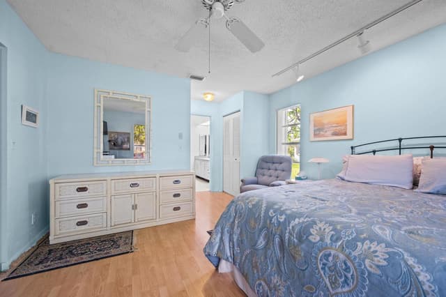 6127 RAINBOW Circle, FL 33463 - Photo 7