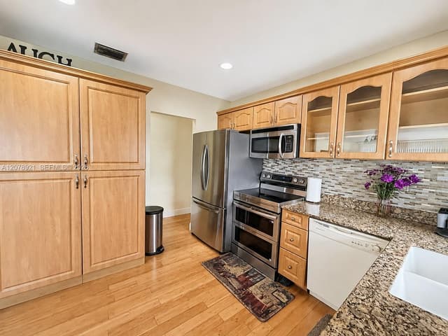 1820 NW 172nd Ter, Miami Gardens FL 33056 - Miami Gardens, FL - Photo 6