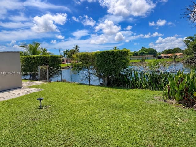 1820 NW 172nd Ter, Miami Gardens FL 33056 - Miami Gardens, FL - Photo 3