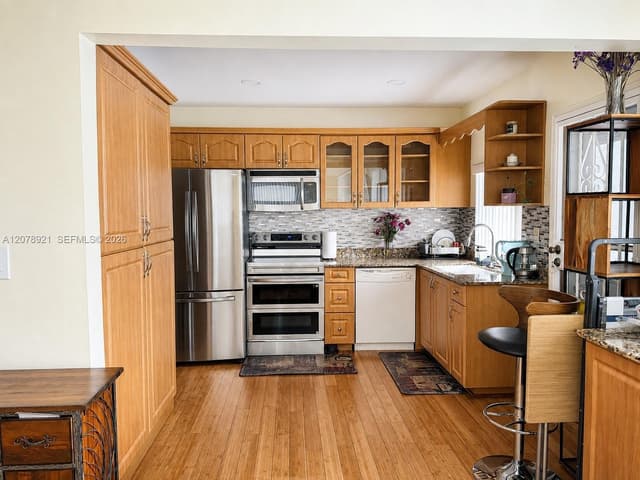 1820 NW 172nd Ter, Miami Gardens FL 33056 - Miami Gardens, FL - Photo 5