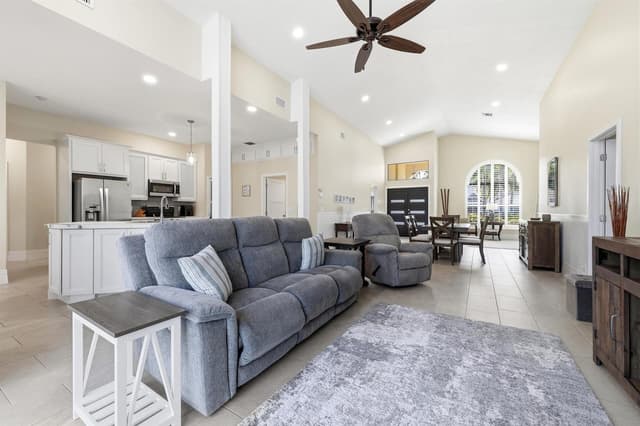 15613 Bent Creek Road, Wellington FL 33414 - Wellington, FL - Photo 3