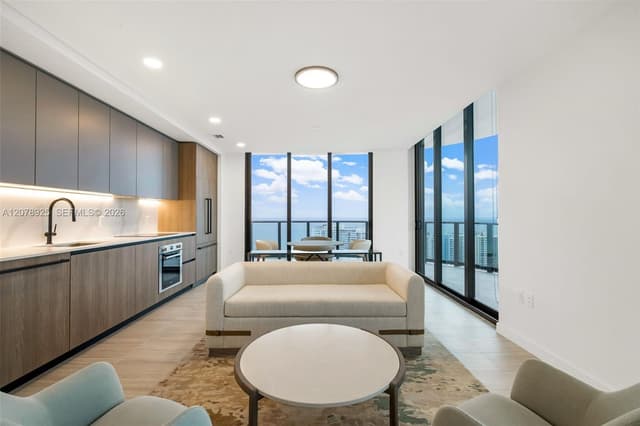 580 72nd Street, Miami Beach FL 33141 - Miami Beach, FL - Photo 4
