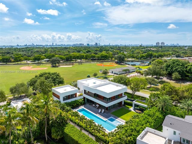 9860 NE 5th Ave Rd, Miami Shores FL 33138 - Miami Shores, FL - Photo 2