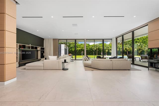 9860 NE 5th Ave Rd, Miami Shores FL 33138 - Miami Shores, FL - Photo 5