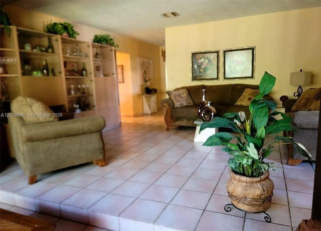 1645 SW 83rd Ave, Miami FL 33155 - Miami, FL - Photo 3