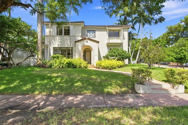 5680 Pine Tree Dr, Miami Beach FL 33140 - Miami Beach, FL - Photo 2