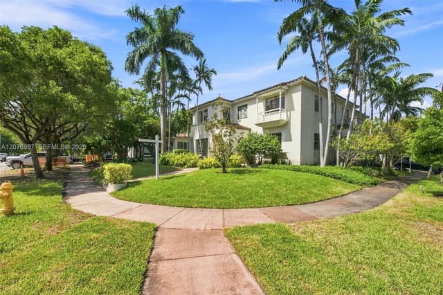 5680 Pine Tree Dr, Miami Beach FL 33140 - Miami Beach, FL - Photo 3
