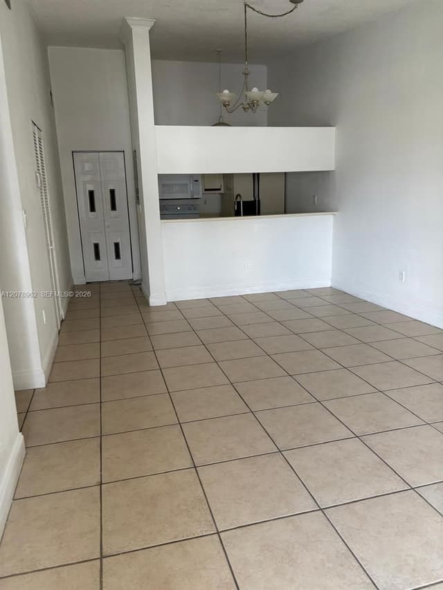18290 Mediterranean Blvd # 5, Hialeah FL 33015 - Hialeah, FL - Photo 4