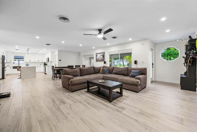 648 SW 3RD Street, Boca Raton FL 33486 - Boca Raton, FL - Photo 7