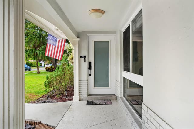 648 SW 3RD Street, Boca Raton FL 33486 - Boca Raton, FL - Photo 3