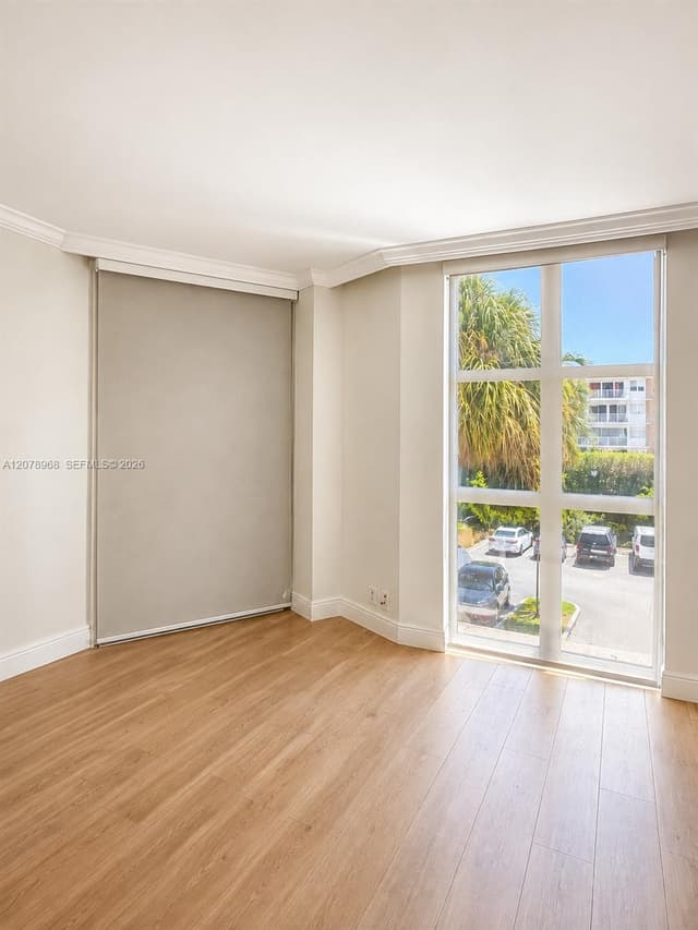 4000 Towerside Ter # 304, Miami FL 33138 - Miami, FL - Photo 5