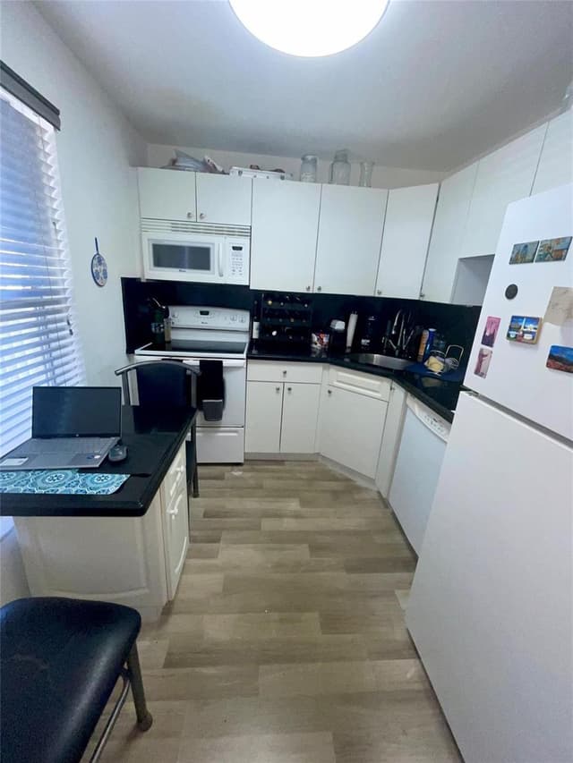 5860 NW 64TH Avenue # 206, Tamarac FL 33319 - Tamarac, FL - Photo 4