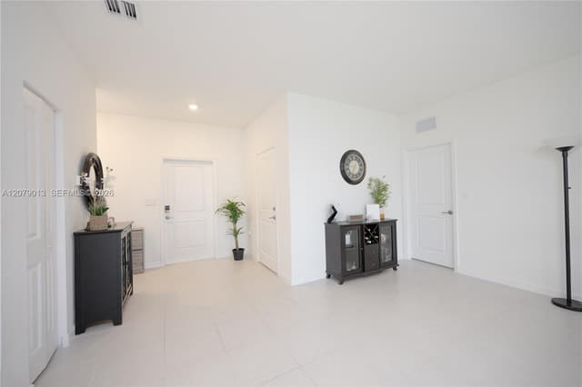 13609 SW 185th Ln, Miami FL 33177 - Miami, FL - Photo 7