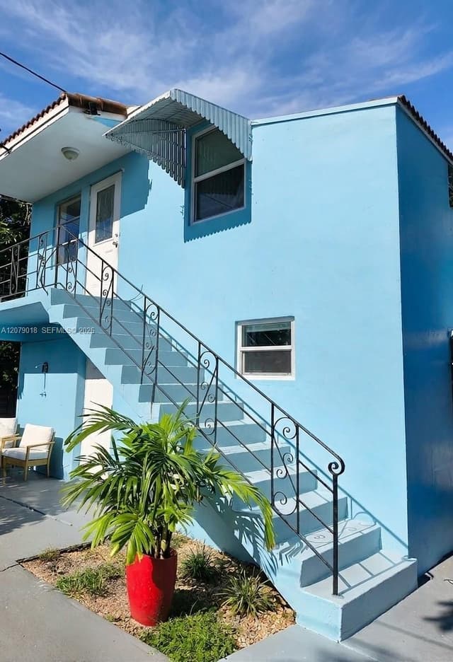 2463 Dewey St, Hollywood FL 33020 - Hollywood, FL - Photo 4