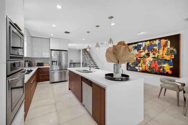 904 NE 15th Ave, Fort Lauderdale FL 33304 - Fort Lauderdale, FL - Photo 7