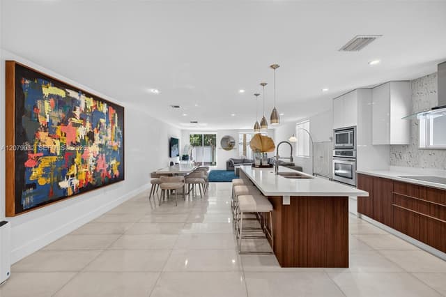 904 NE 15th Ave, Fort Lauderdale FL 33304 - Fort Lauderdale, FL - Photo 5