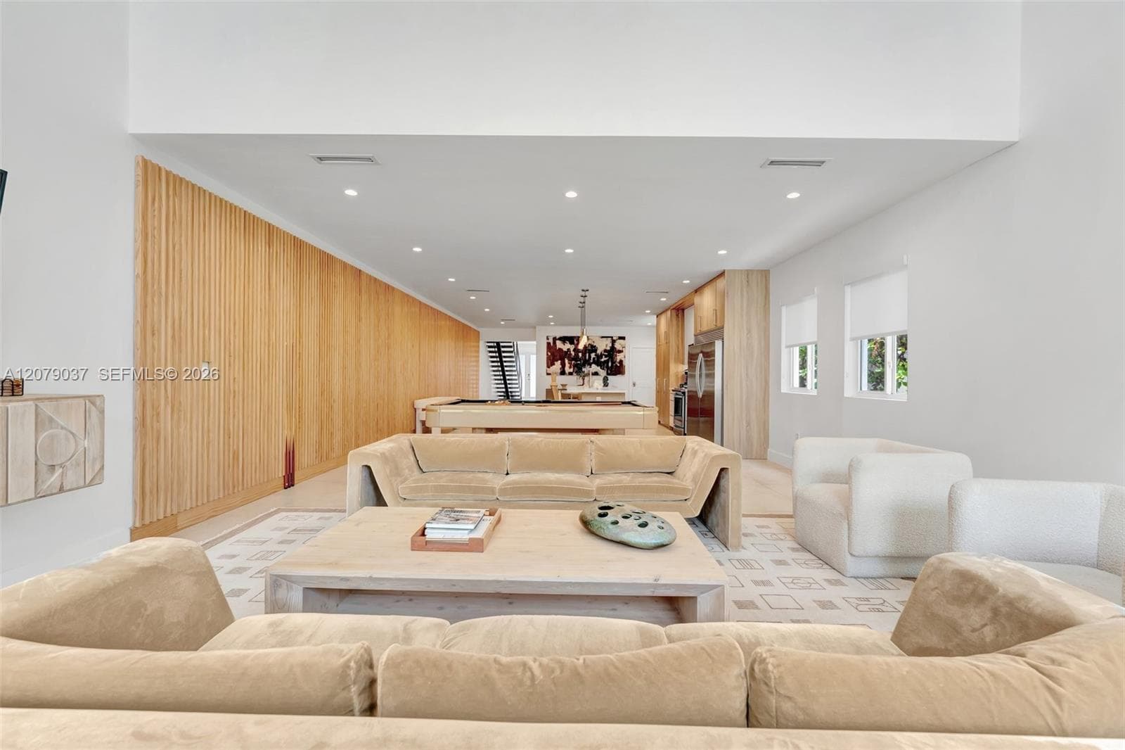 617 NE 14th Ave, Fort Lauderdale FL 33304 - Fort Lauderdale, FL - Photo 1