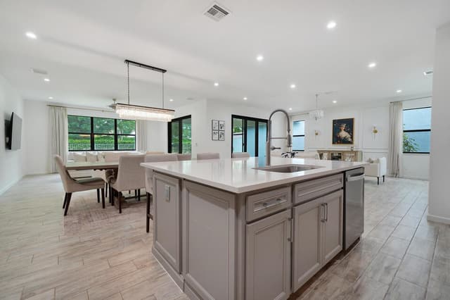 6215 OCEANAIRE Way, Lake Worth FL 33467 - Lake Worth, FL - Photo 5