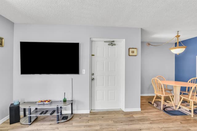 3744 Savoy Lane # E2, West Palm Beach FL 33417 - West Palm Beach, FL - Photo 3