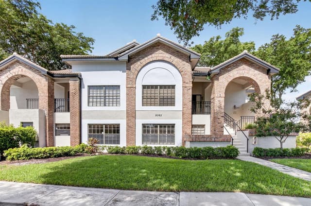 8065 Aberdeen Drive # 102, Boynton Beach FL 33472 - Boynton Beach, FL - Photo 2