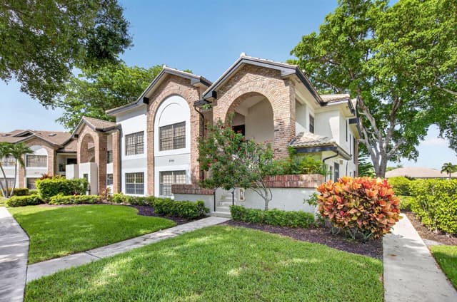 8065 Aberdeen Drive # 102, Boynton Beach FL 33472 - Boynton Beach, FL - Photo 3