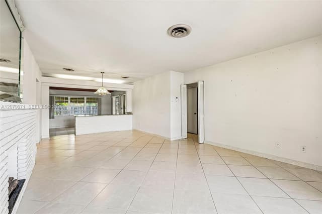 3121 Hollywood Blvd, Hollywood FL 33021 - Hollywood, FL - Photo 6