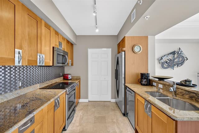1755 E Hallandale Beach Blvd # 305E, Hallandale Beach FL 33009 - Hallandale Beach, FL - Photo 4