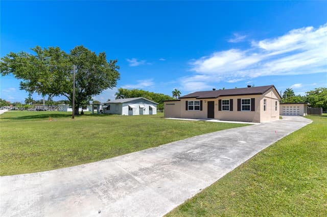 378 SW 6th St, Florida City FL 33034 - Florida City, FL - Photo 5