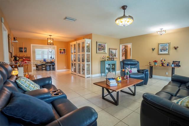 4301 Adams St, Hollywood FL 33021 - Hollywood, FL - Photo 4