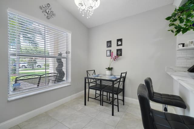 6376 Barton Creek Circle, Lake Worth FL 33463 - Lake Worth, FL - Photo 7