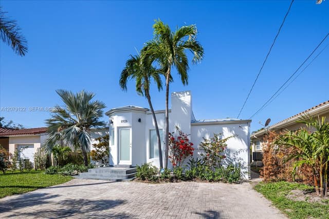 8926 Emerson Ave, Surfside FL 33154 - Surfside, FL - Photo 2