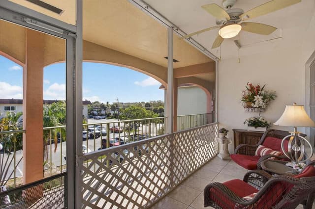 100 SE 6TH Avenue # 303, Pompano Beach FL 33060 - Pompano Beach, FL - Photo 4