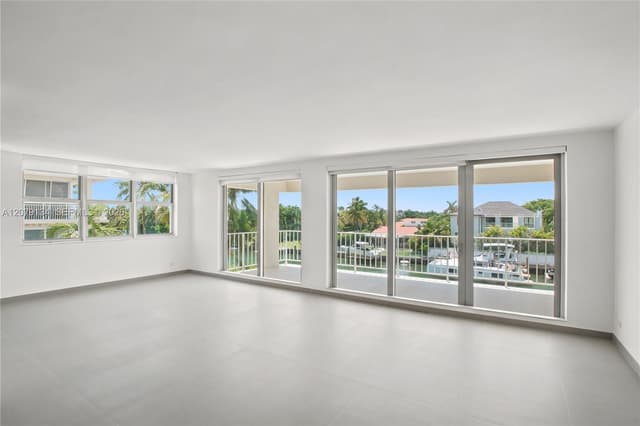 10180 W Bay Harbor Dr # 3A, Bay Harbor Islands FL 33154 - Bay Harbor Islands, FL - Photo 2
