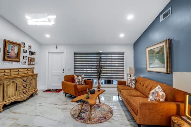 8330 NW 3rd St, Pembroke Pines FL 33024 - Pembroke Pines, FL - Photo 5