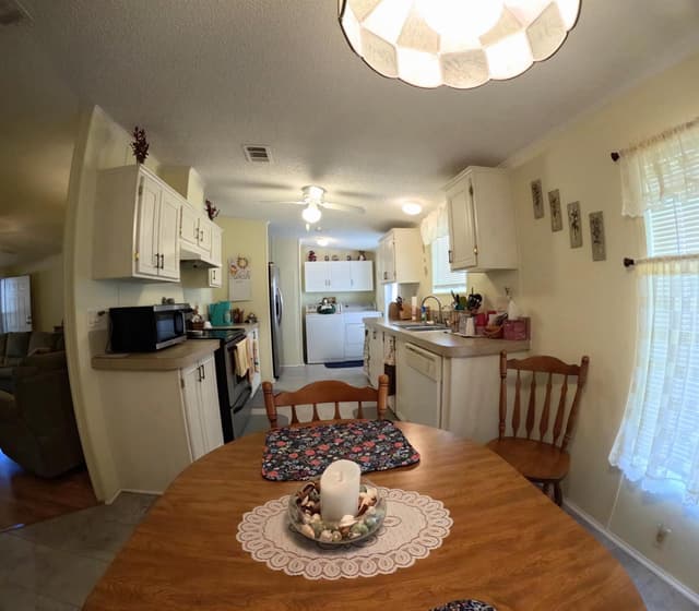 6280 Cypress Lane, Atlantis FL 33462 - Atlantis, FL - Photo 6
