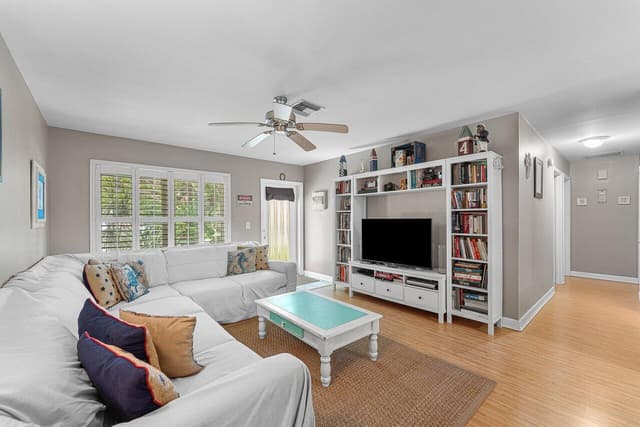612 NW 7th Court, Boynton Beach FL 33426 - Boynton Beach, FL - Photo 4