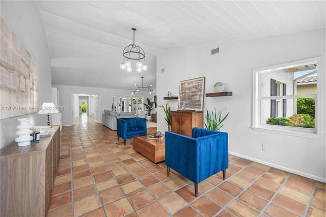 1015 SE 11th Ct, Fort Lauderdale FL 33316 - Fort Lauderdale, FL - Photo 4