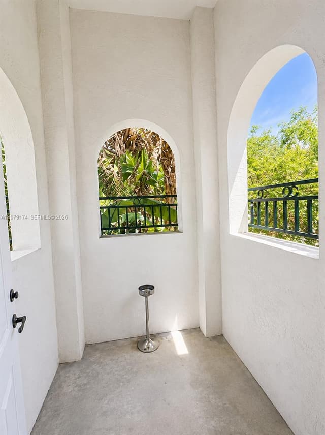 3632 NW 30th Ct # 10F, Lauderdale Lakes FL 33311 - Lauderdale Lakes, FL - Photo 5