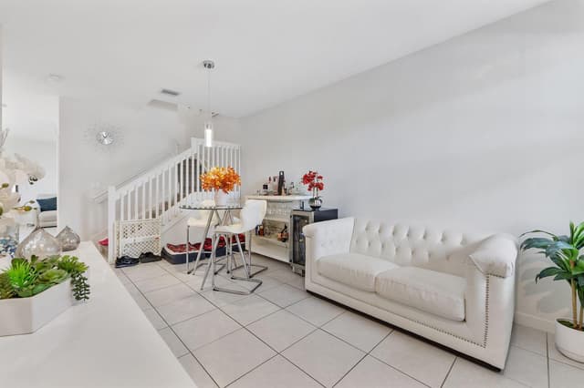 23425 SW 129TH Avenue, Homestead FL 33032 - Homestead, FL - Photo 6