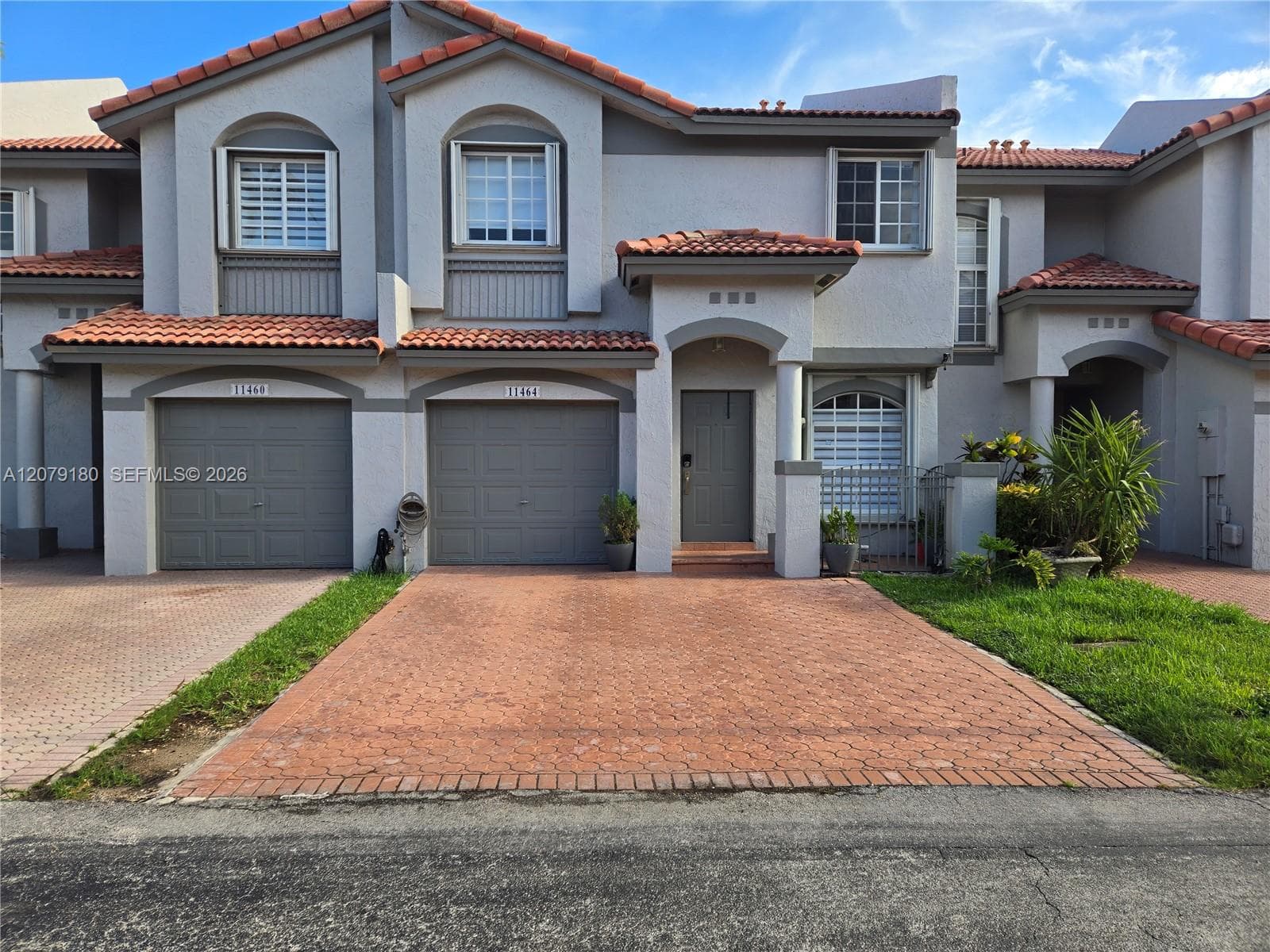 11464 NW 50th Ter, Doral FL 33178