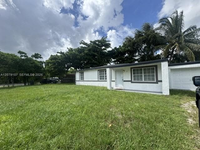 43 Newton Rd, West Park FL 33023 - West Park, FL - Photo 3