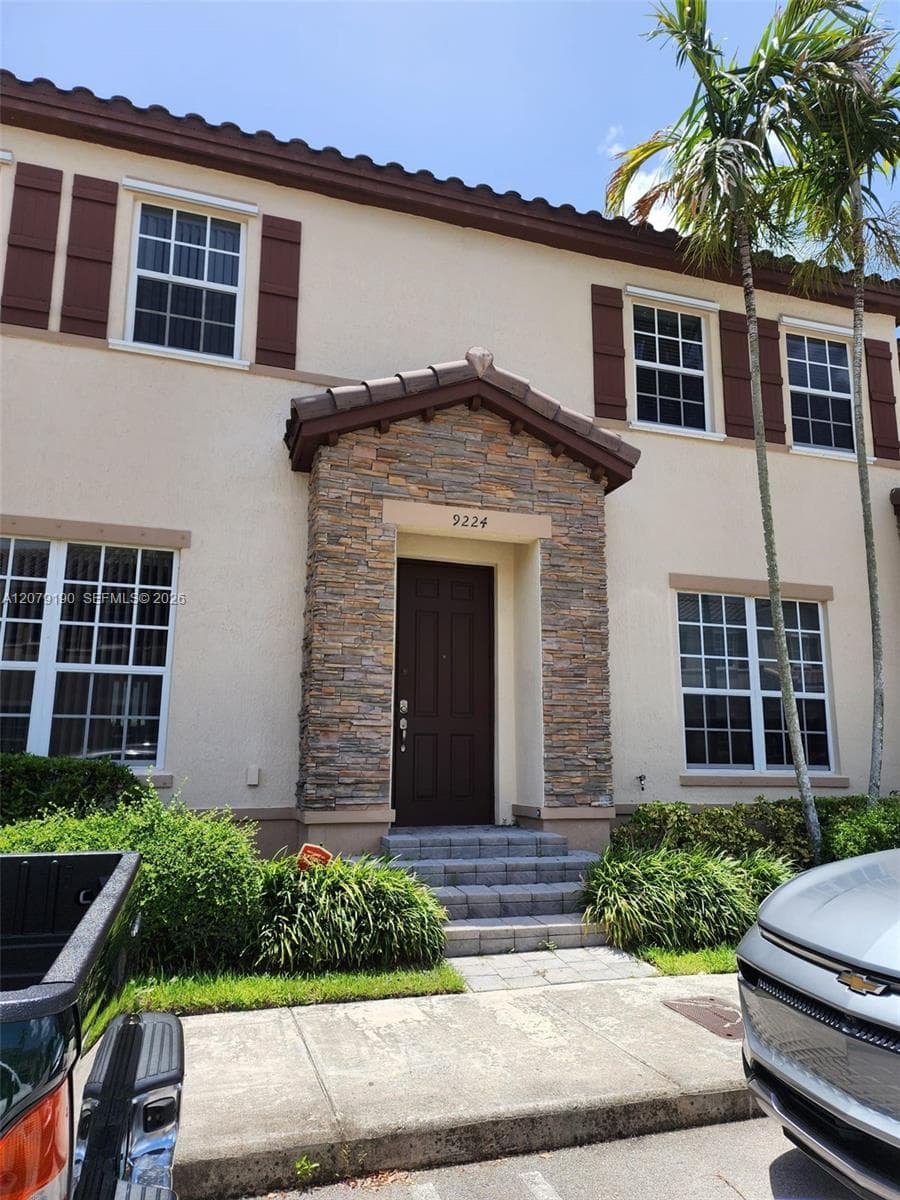 9224 SW 170th Pl, Miami FL 33196