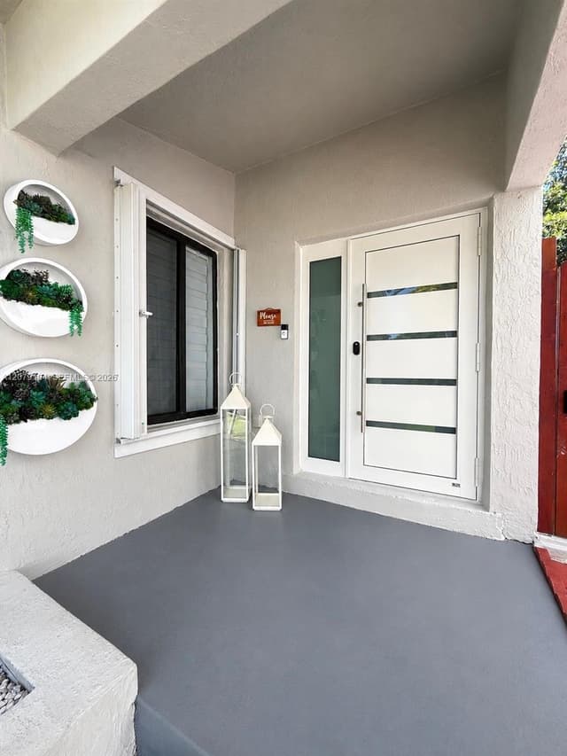 21780 SW 99th Pl, Cutler Bay FL 33190 - Cutler Bay, FL - Photo 4