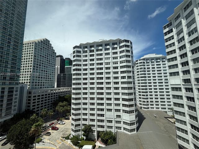 999 Brickell Bay Dr # 1105, Miami FL 33131 - Miami, FL - Photo 7